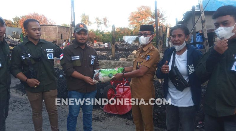 IUMKM Indonesia Kabupaten Bone Salurkan Bantuan Korban Kebakaran di Panyula
